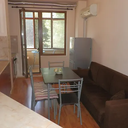 Andreana's Place דירה וארנה
