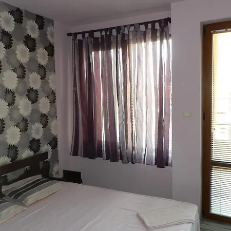 Andreana's Place דירה וארנה
