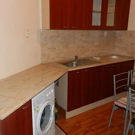 דירה Andreana's Place וארנה