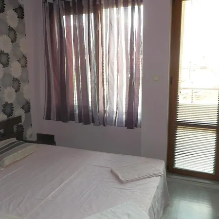 Andreana's Place דירה וארנה